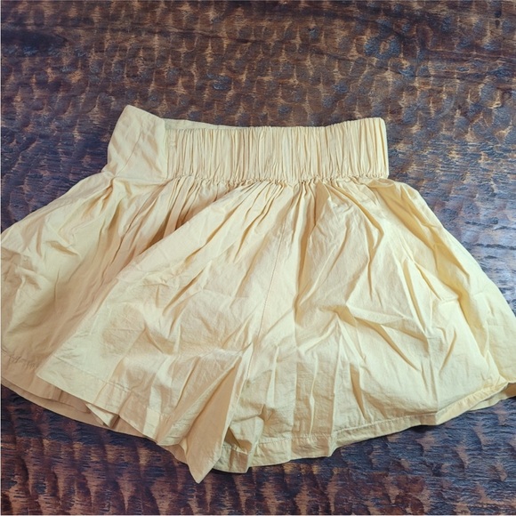 Free People Wide Yellow Cotton Shorts Size S - Picture 6 of 6